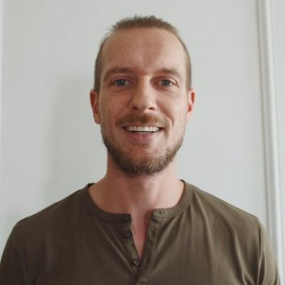 I am a fake AI generated linkedin person called Bryan Mooney